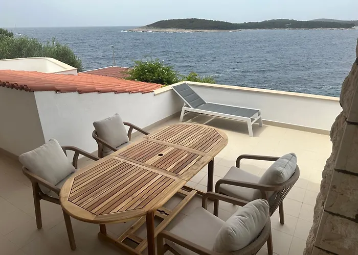 Villa Porthos