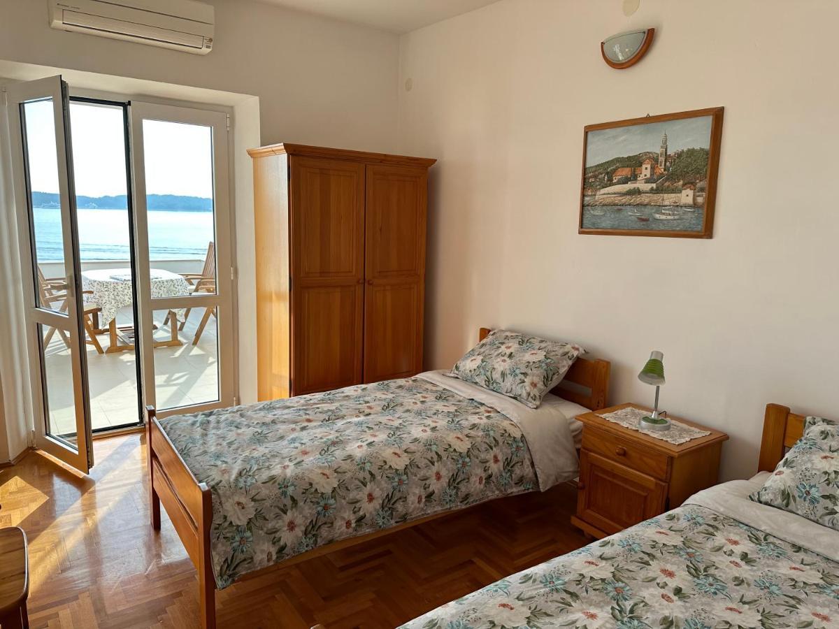 Porthos Apartmán *